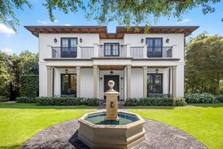 1053 N Lake Way, Palm Beach, FL 33480