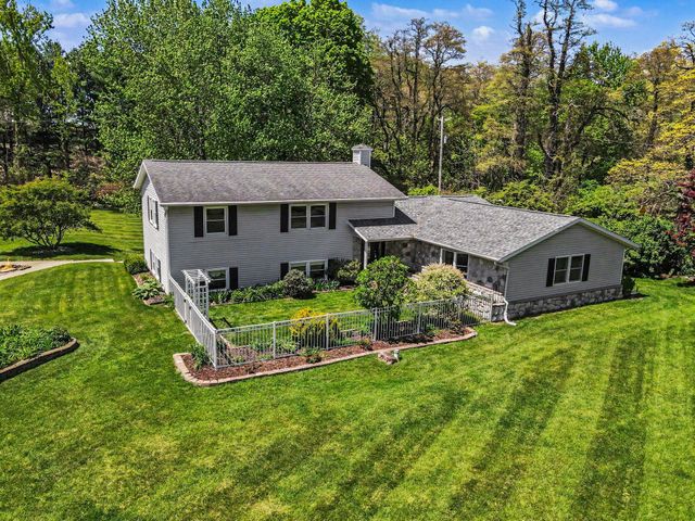 6985 N 12th Street, Kalamazoo, MI 49009