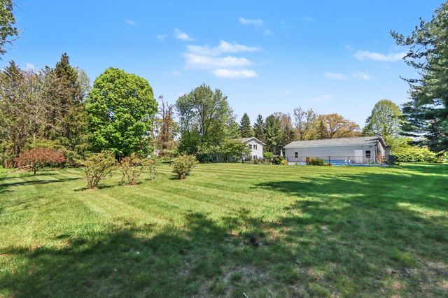 6985 N 12th Street, Kalamazoo, MI 49009