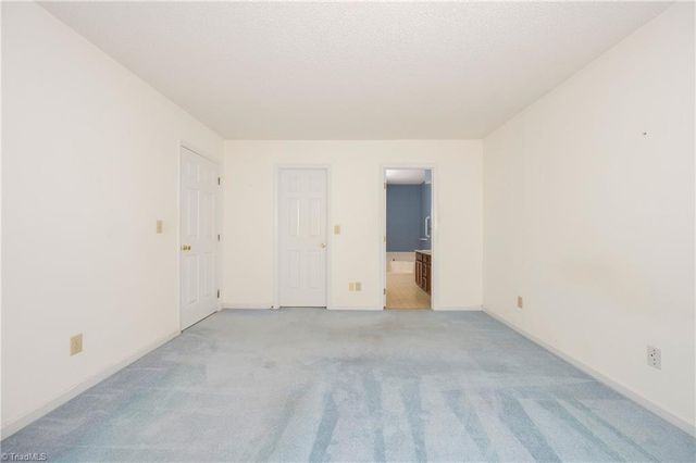 2716 Sawgrass Court, Winston-salem, NC 27103