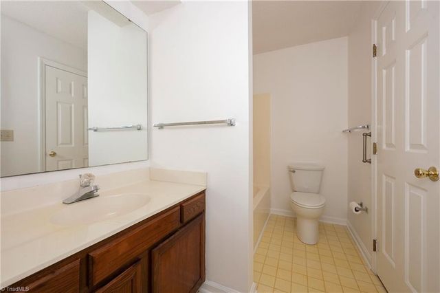 2716 Sawgrass Court, Winston-salem, NC 27103