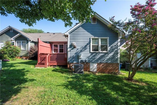 2716 Sawgrass Court, Winston-salem, NC 27103