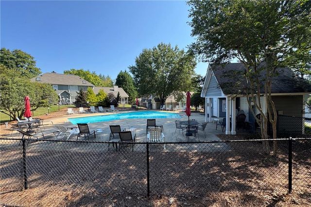 2716 Sawgrass Court, Winston-salem, NC 27103