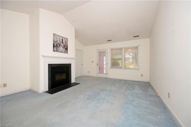 2716 Sawgrass Court, Winston-salem, NC 27103
