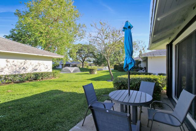 811 Club Drive, Palm Beach Gardens, FL 33418