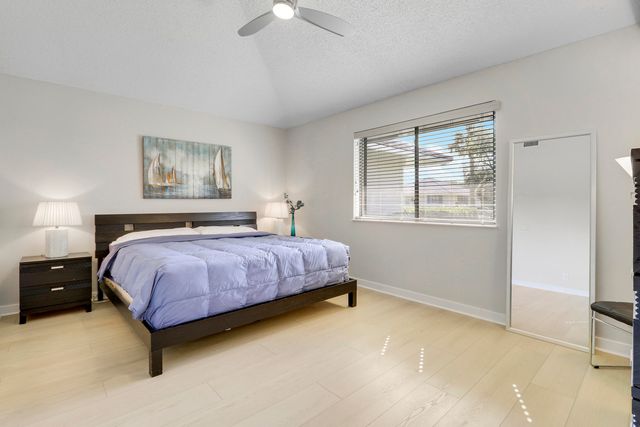 811 Club Drive, Palm Beach Gardens, FL 33418