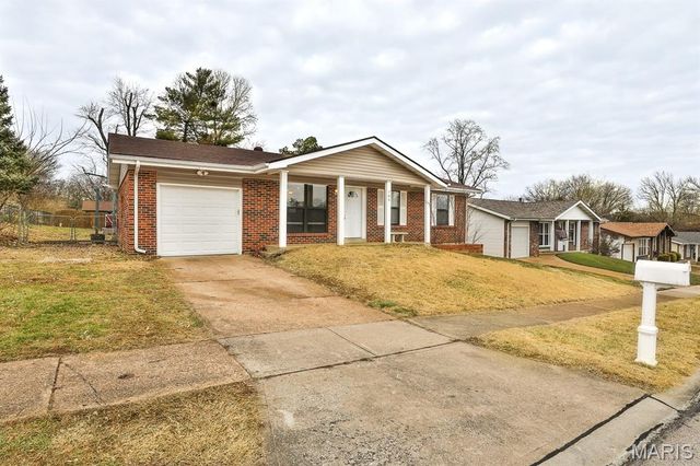 705 Fetlock Drive, Fenton, MO 63026