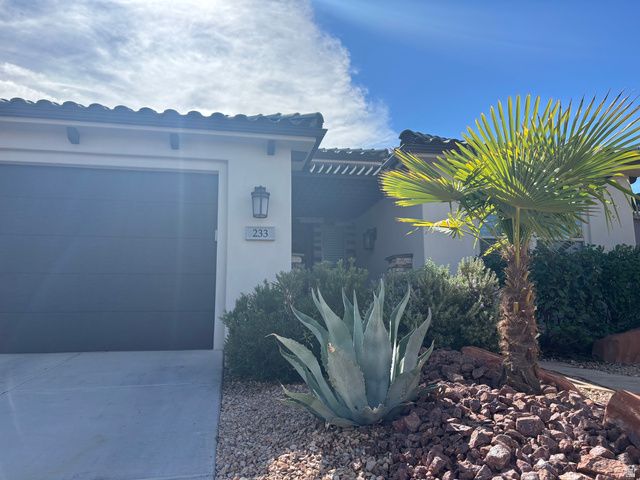 233 W GREEN JADE DR, Washington, UT 84780