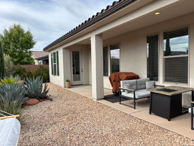 233 W GREEN JADE DR, Washington, UT 84780