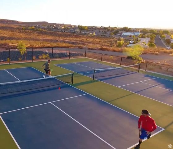 233 W GREEN JADE DR, Washington, UT 84780