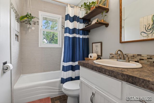749 Lillian Street, Park Twp, MI 49424