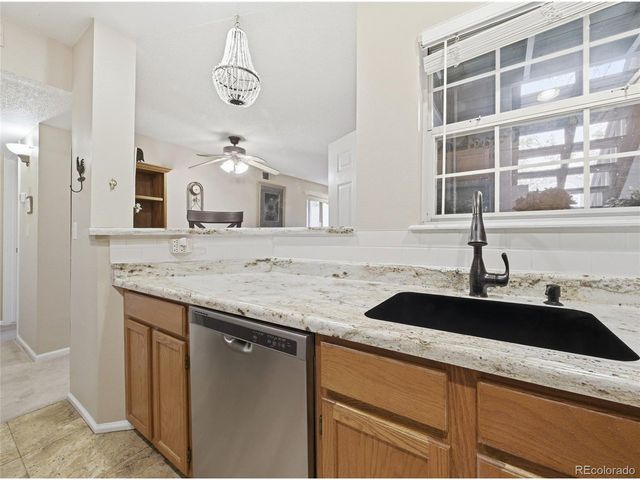 5705 W Atlantic Pl 106, Lakewood, CO 80227