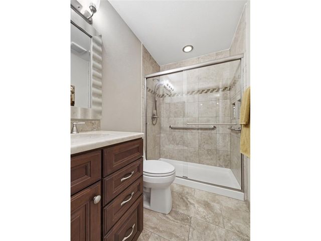 5705 W Atlantic Pl 106, Lakewood, CO 80227