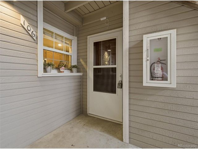 5705 W Atlantic Pl 106, Lakewood, CO 80227