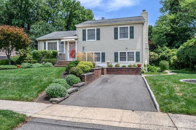 3217 Clark Lane, South Plainfield, NJ 07080