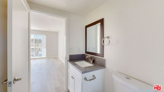 252 Rosemont Avenue 2, Los Angeles, CA 90026