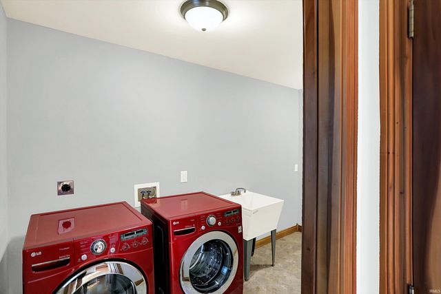 5922 W State Road 46, Bloomington, IN 47404