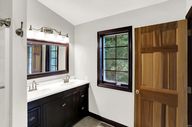 5922 W State Road 46, Bloomington, IN 47404