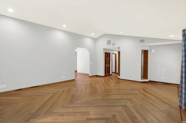 5922 W State Road 46, Bloomington, IN 47404