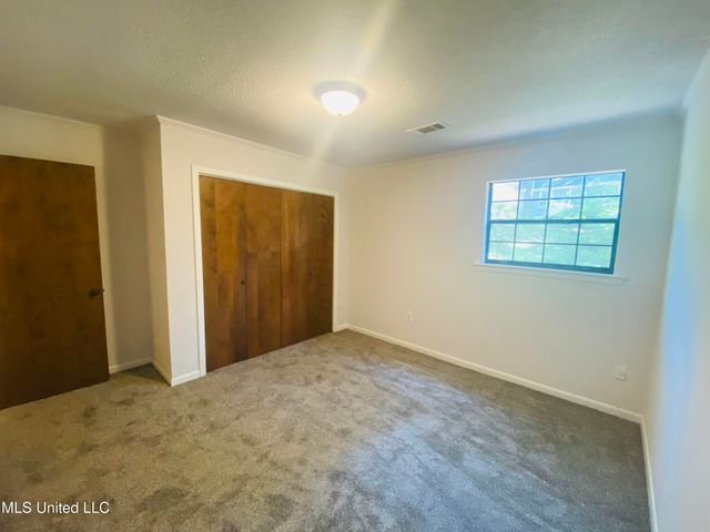 763 S Springlake Circle, Terry, MS 39170