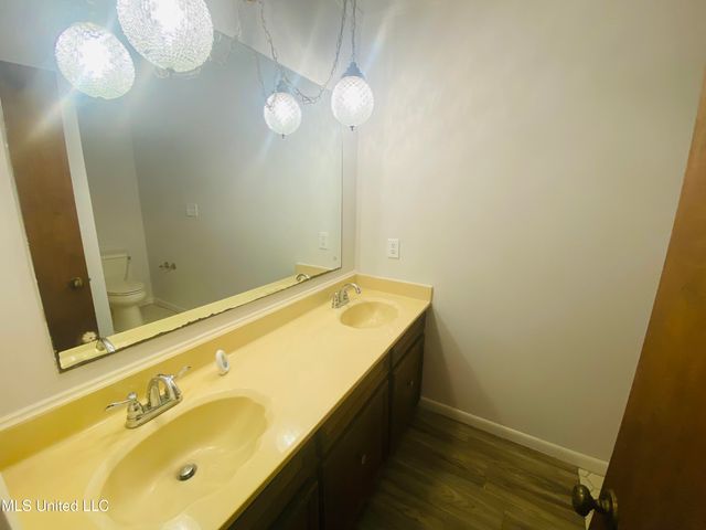 763 S Springlake Circle, Terry, MS 39170