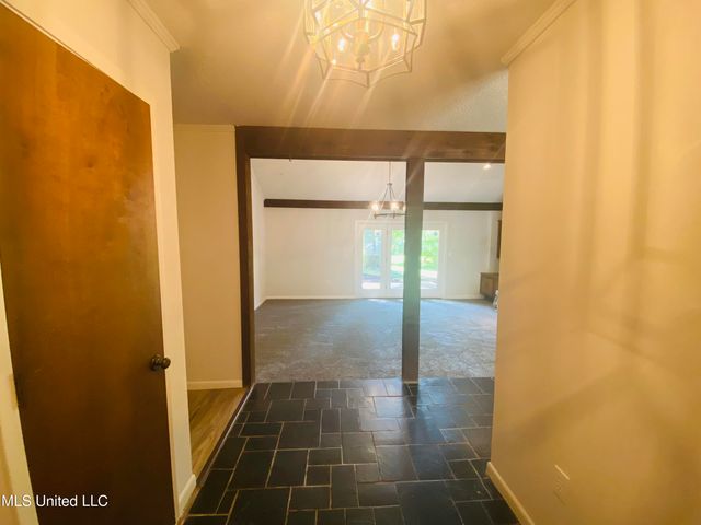 763 S Springlake Circle, Terry, MS 39170