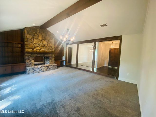 763 S Springlake Circle, Terry, MS 39170