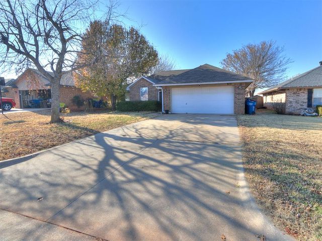 913 N Kirk Way, Mustang, OK 73064