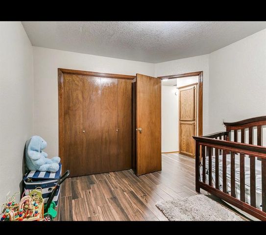 913 N Kirk Way, Mustang, OK 73064