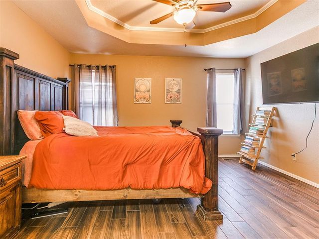 913 N Kirk Way, Mustang, OK 73064