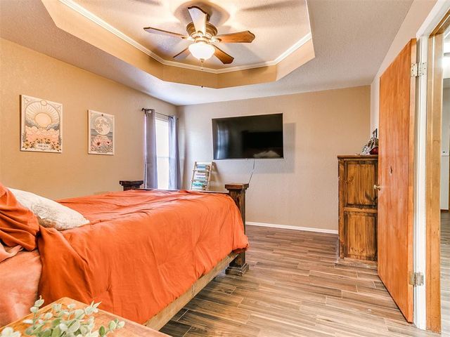 913 N Kirk Way, Mustang, OK 73064