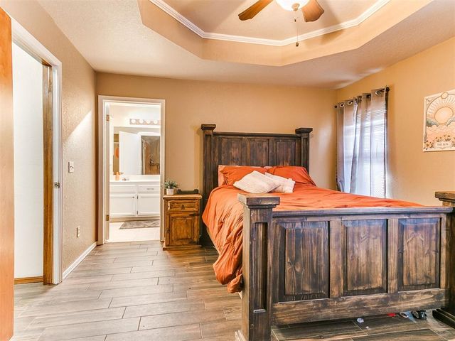 913 N Kirk Way, Mustang, OK 73064