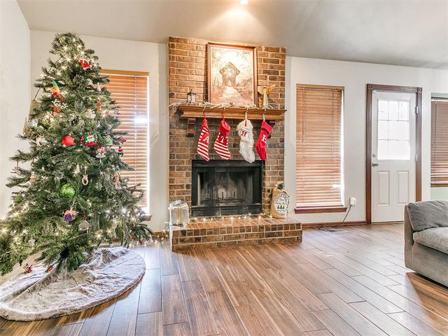 913 N Kirk Way, Mustang, OK 73064