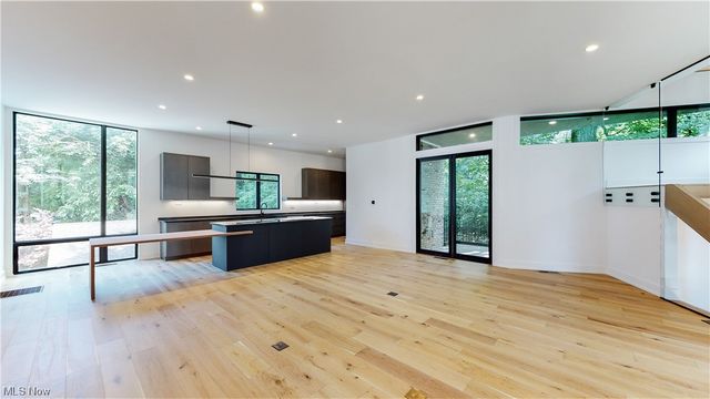 1979 E 126th Street, Cleveland, OH 44106