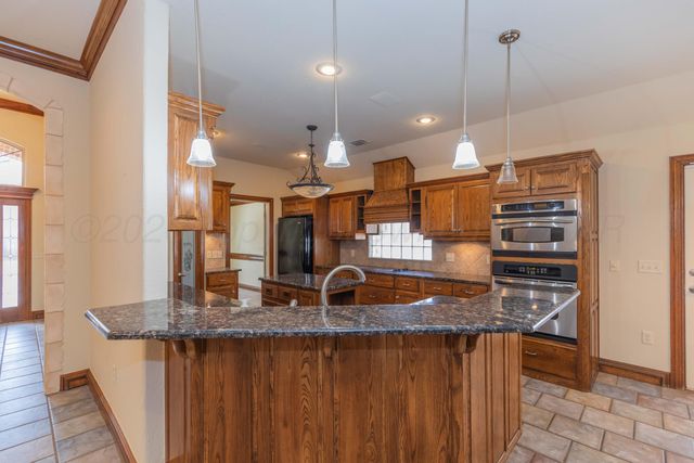 7810 OAKVIEW Drive, Amarillo, TX 79119