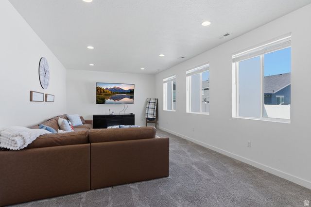 3458 S GRAY PINE LN, Syracuse, UT 84075