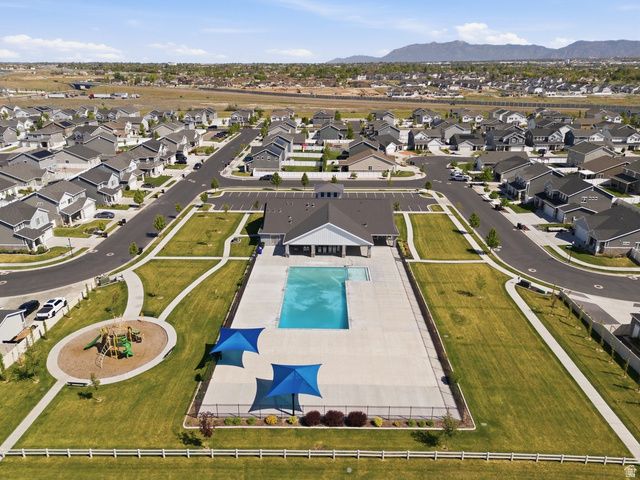 3458 S GRAY PINE LN, Syracuse, UT 84075
