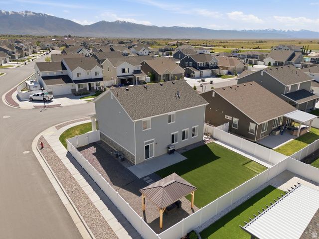 3458 S GRAY PINE LN, Syracuse, UT 84075