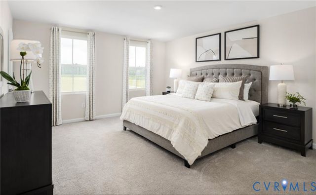 7 Hackberry Dr, Petersburg, VA 23803
