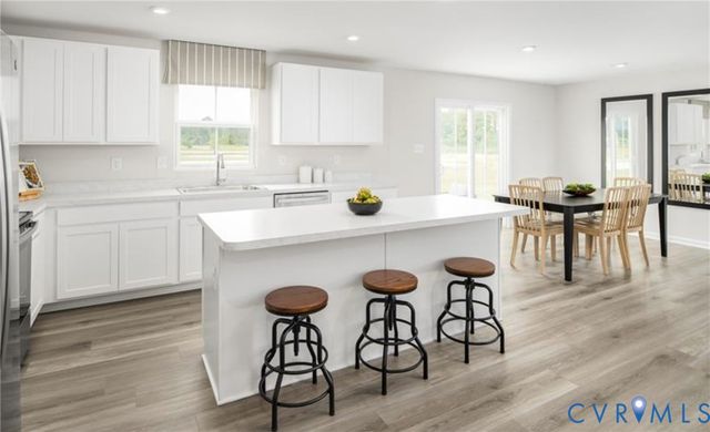 7 Hackberry Dr, Petersburg, VA 23803