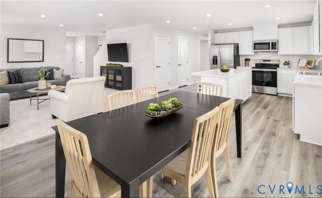 7 Hackberry Dr, Petersburg, VA 23803