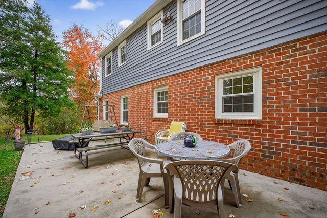 115 Sunset Dr, Livingston, TN 38570