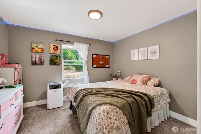 39611 62nd Avenue E, Eatonville, WA 98328