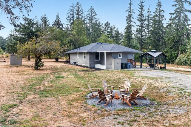 39611 62nd Avenue E, Eatonville, WA 98328