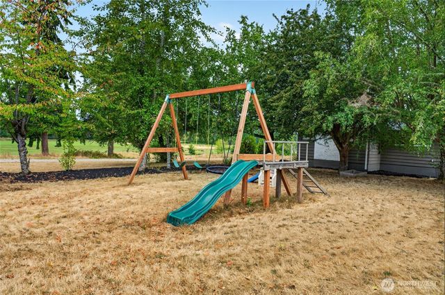 39611 62nd Avenue E, Eatonville, WA 98328
