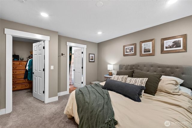 39611 62nd Avenue E, Eatonville, WA 98328