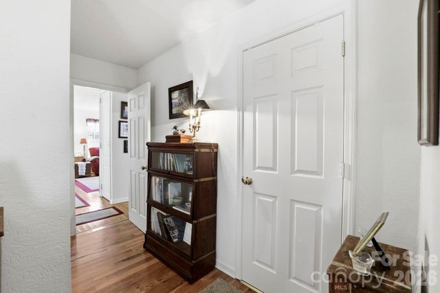 658 Enka Lake Road, Candler, NC 28715