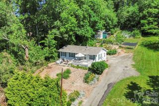 658 Enka Lake Road, Candler, NC 28715