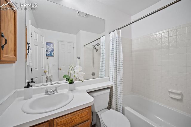 3534 Queen Anne Way, Colorado Springs, CO 80917