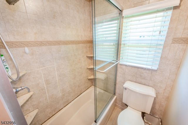 3 Knoll Rd, Fairfield Twp., NJ 07004